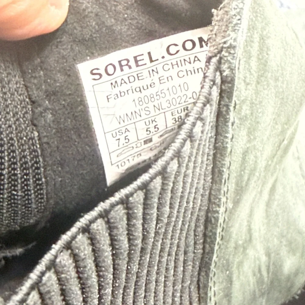 SOREL Joan Rhapsody Wedge Chelsea Snow Boot Black Slip On size 7.5 Waterproof